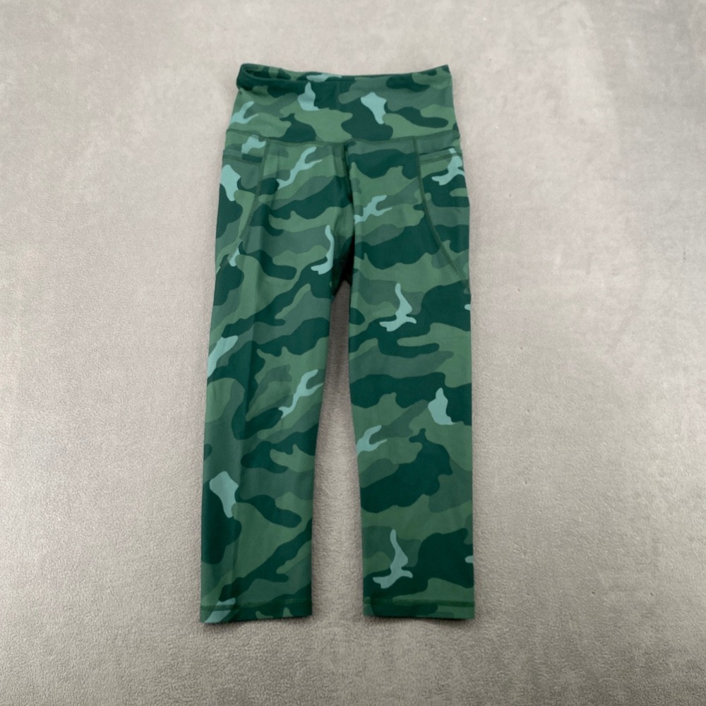 Old Navy Active Elevate Go-Dry Green Camo High Waisted Crop Leggings Pockets